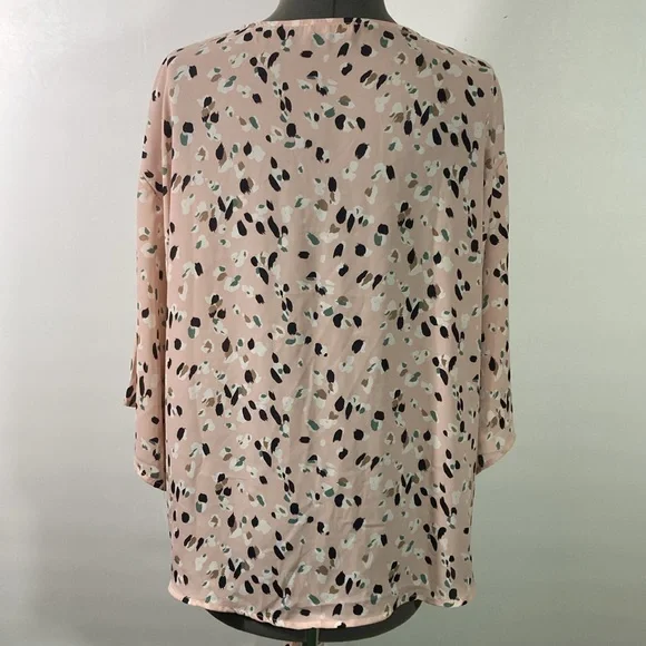 GeeGee Top/Blouse Women Size M Light Pink Comfort Relax Fit Tie Front V Neck - Picture 5 of 9